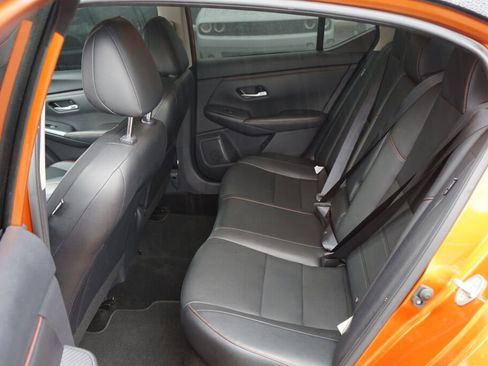 Used 2024 Nissan Sentra SR w/ SR Premium Package image 13