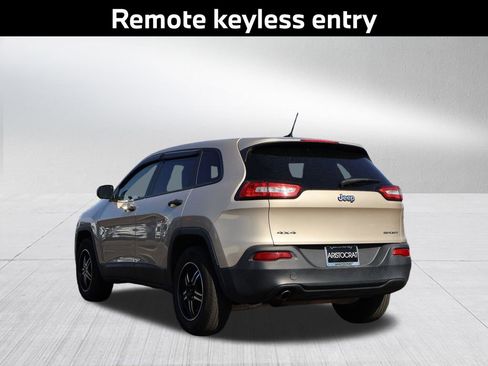 Used 2014 Jeep Cherokee Sport AWD/4WD image 6