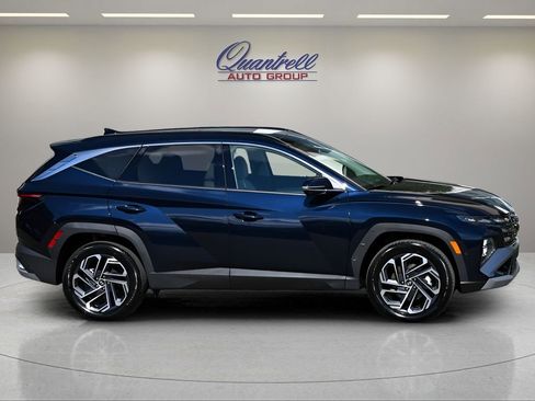 Used 2025 Hyundai Tucson Limited AWD/4WD image 3
