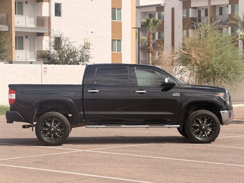 Used 2017 Toyota Tundra Platinum AWD/4WD image 3
