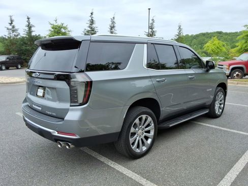 Used 2026 Chevrolet Tahoe Premier AWD/4WD image 5
