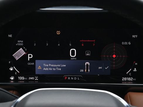 Used 2024 GMC Canyon AT4 w/ Technology Package AWD/4WD image 11