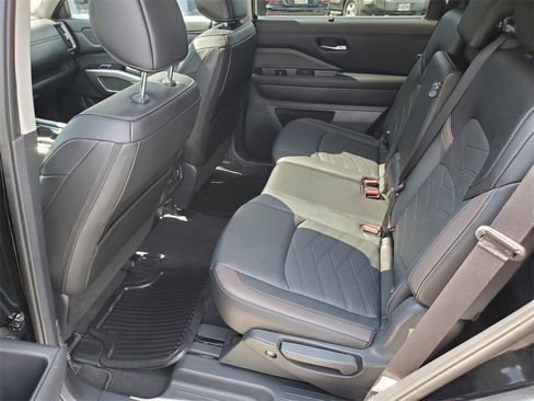 Certified 2024 Nissan Pathfinder Platinum w/ Cargo Package image 35