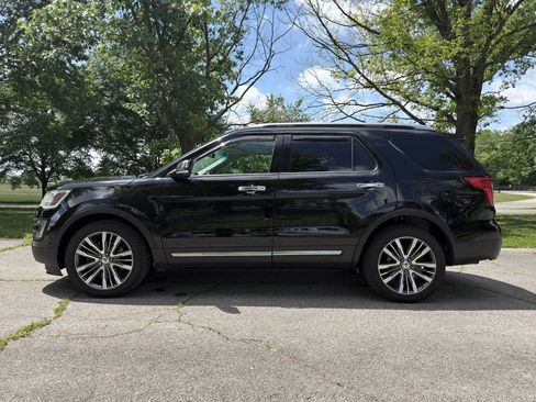 Used 2016 Ford Explorer Platinum AWD/4WD image 7