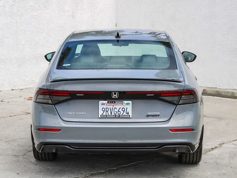 Used 2025 Honda Accord Sport image 7