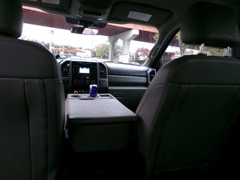 Used 2020 Ford F250 XL w/ Power Equipment Group image 13