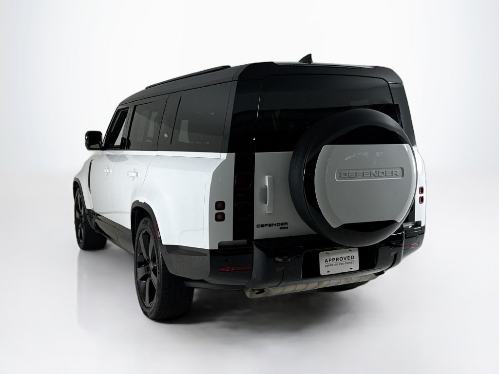 Used 2023 Land Rover Defender 130 X-Dynamic SE AWD/4WD image 3