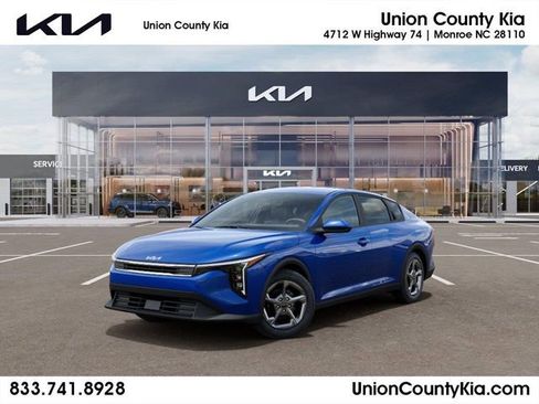 New 2026 Kia K4 FWD image 1
