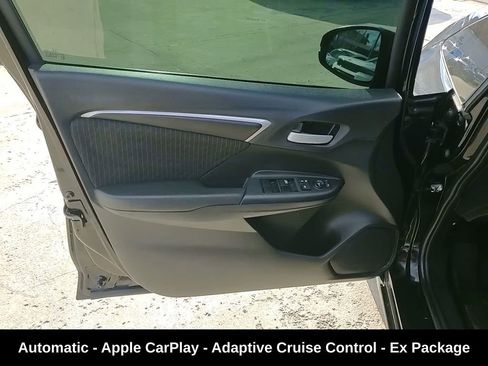 Used 2018 Honda Fit EX image 12