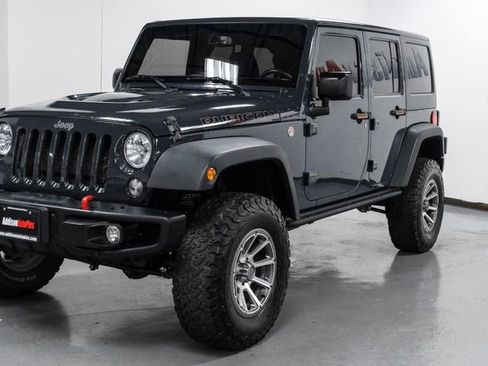 Used 2016 Jeep Wrangler Unlimited Rubicon image 8