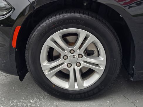 Used 2023 Dodge Charger SXT RWD image 17