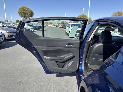 Used 2021 Nissan Altima 2.5 SR w/ SR Premium Package image 17