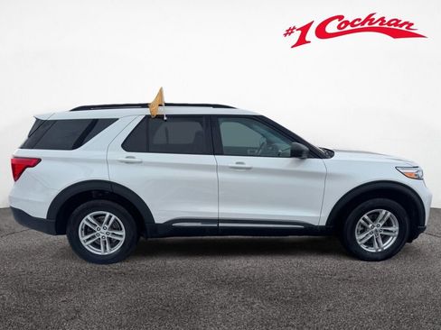 Used 2023 Ford Explorer XLT w/ Class IV Trailer Tow Package image 8