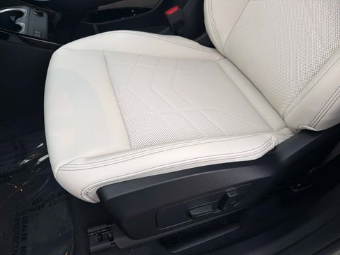 New 2026 BMW X1 xDrive28i w/ Technology Package AWD/4WD image 18