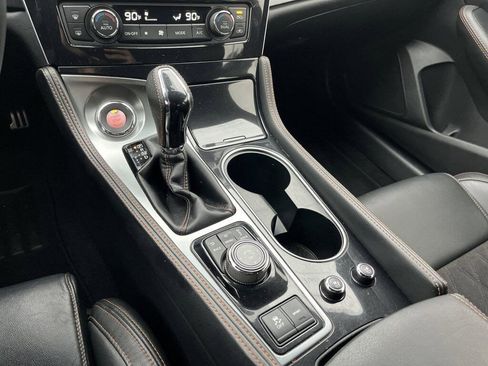 Certified 2023 Nissan Maxima SR w/ Sport Mat Group image 9