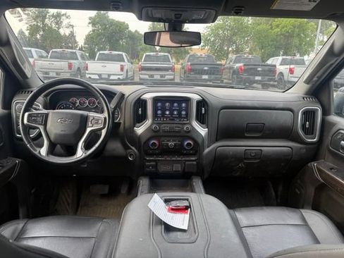 Used 2021 Chevrolet Silverado 1500 RST AWD/4WD image 2