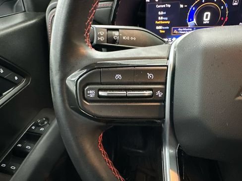 Used 2025 Chevrolet Colorado Z71 AWD/4WD image 25