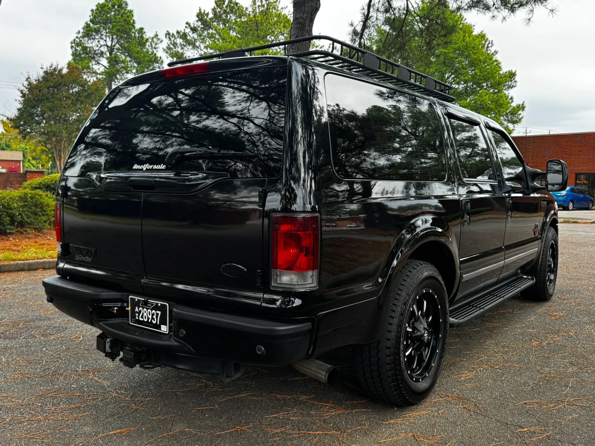 Used 2005 Ford Excursion Limited RWD image 6