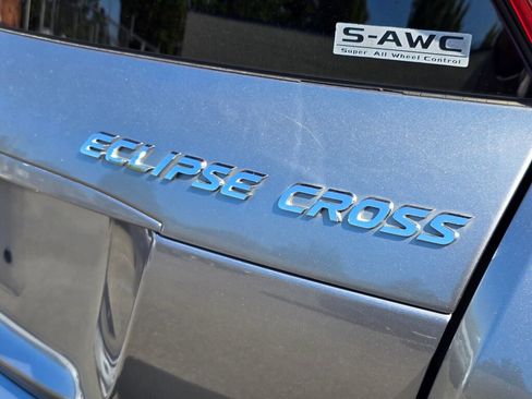 Used 2018 Mitsubishi Eclipse Cross LE AWD/4WD image 11