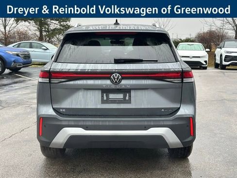 New 2026 Volkswagen Tiguan SE image 6