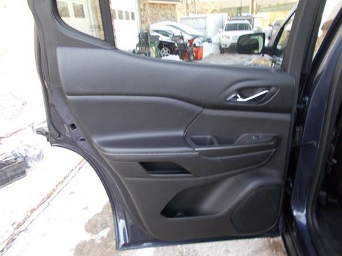 Used 2019 GMC Acadia SLT image 15