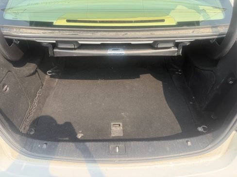 Used 2014 Mercedes-Benz E 350 4MATIC Sedan image 42