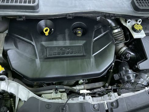 Used 2017 Ford Escape SE image 29