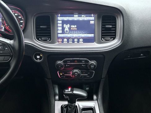 Used 2023 Dodge Charger SXT w/ Blacktop Package image 13