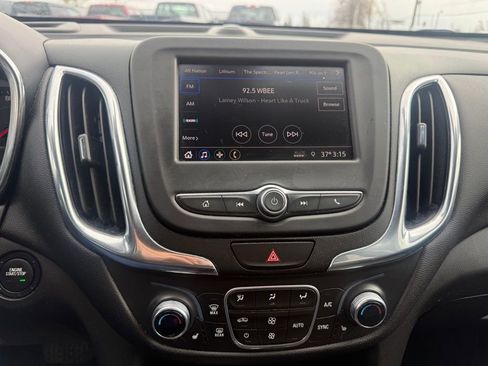 Used 2020 Chevrolet Equinox LT FWD image 9