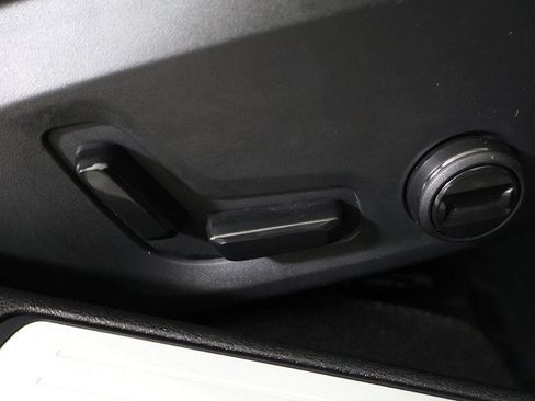 Used 2024 Volvo S60 B5 Core image 34