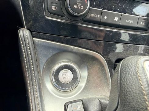 Used 2017 Nissan Maxima 3.5 SV FWD image 9