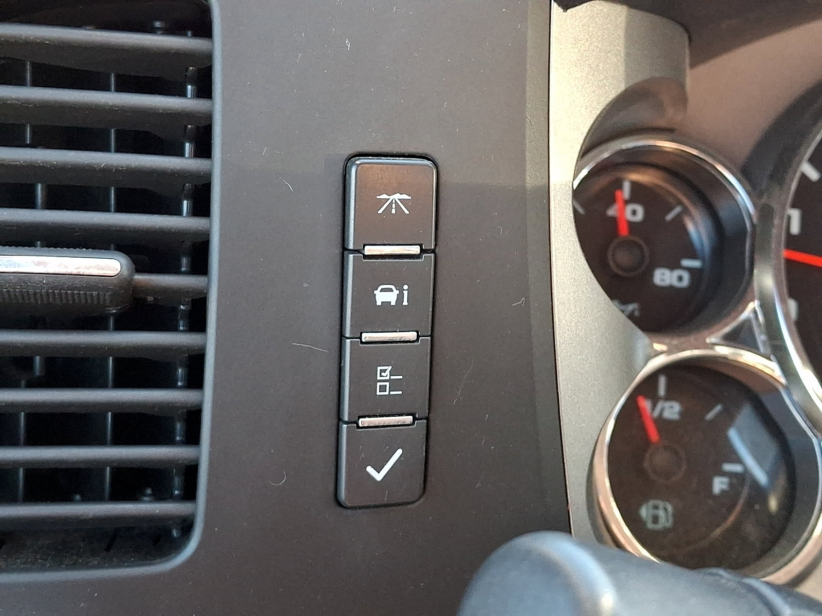 Used 2011 Chevrolet Silverado 1500 LT w/ All-Star Edition RWD image 24