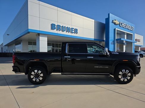 Certified 2025 GMC Sierra 2500 Denali w/ Denali Reserve Package image 25