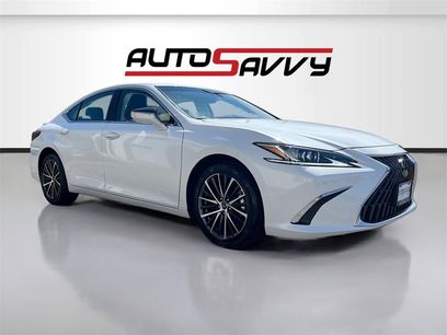 Used 2025 Lexus ES 300h w/ Premium Package