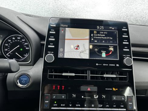 Used 2019 Toyota Avalon Limited w/ Advanced Safety Package image 15