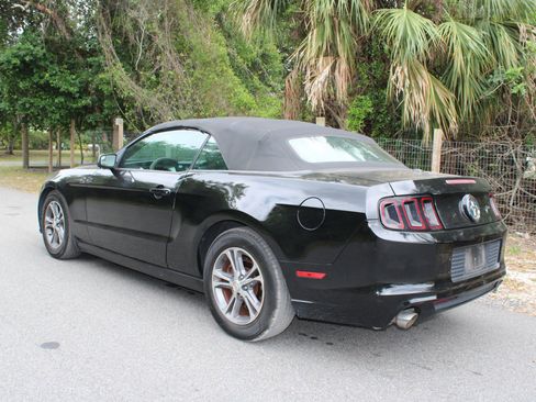 Used 2014 Ford Mustang Premium image 4