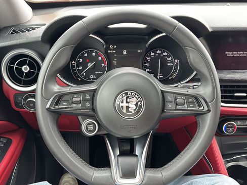 Used 2021 Alfa Romeo Stelvio Sprint w/ Nero Edizione image 10