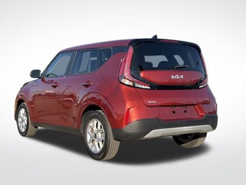 Certified 2023 Kia Soul LX w/ LX Technology Package image 12