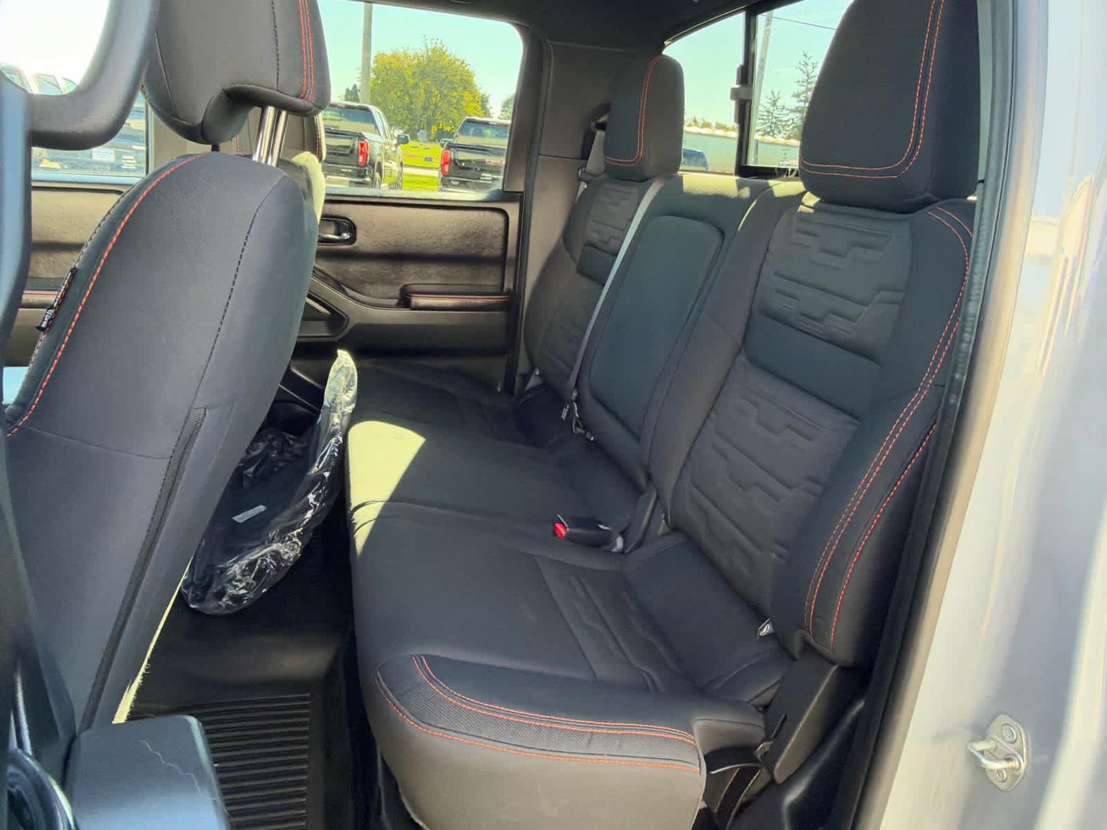 Used 2025 Nissan Frontier PRO-4X w/ Interior Protection Package AWD/4WD image 25