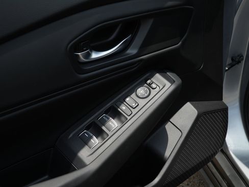 Used 2025 Honda Accord SE image 12