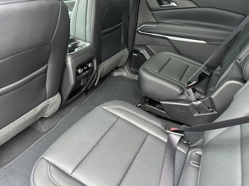 New 2025 Chevrolet Traverse LT w/ Enhanced Driving Package image 13