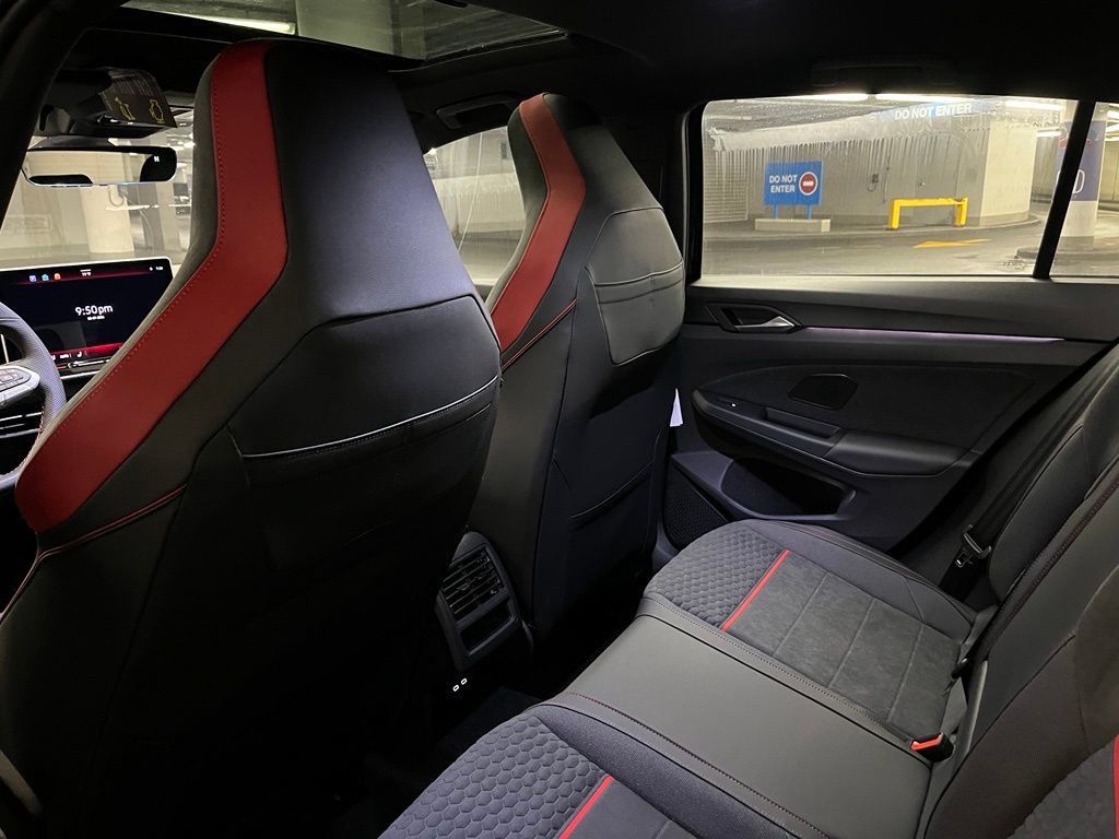 New 2026 Volkswagen GTI SE FWD image 24