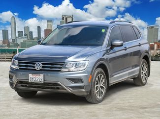 Used 2021 Volkswagen Tiguan SE image 1