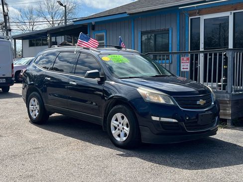 Used 2015 Chevrolet Traverse LS FWD image 4