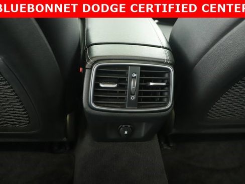 Used 2023 Genesis G70 2.0T image 24