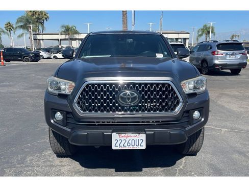 Used 2019 Toyota Tacoma TRD Off-Road w/ Technology Package RWD image 9