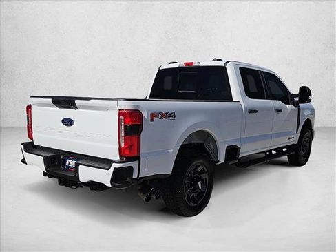 Used 2023 Ford F250 XL w/ STX Appearance Package image 5