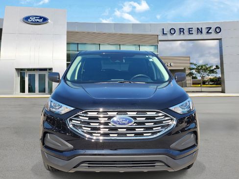 Used 2022 Ford Edge SE image 2
