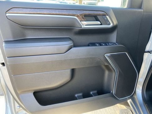 Used 2024 GMC Sierra 1500 SLE w/ Preferred Package image 22