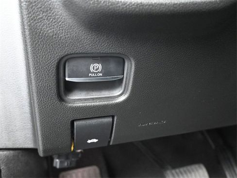 Used 2024 Jeep Grand Cherokee Limited w/ Black Appearance Package image 20